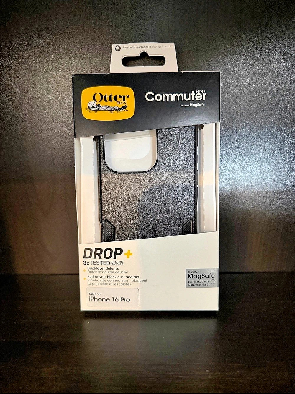 OtterBox Commuter Series Black iPhone 16 Pro Case NWT